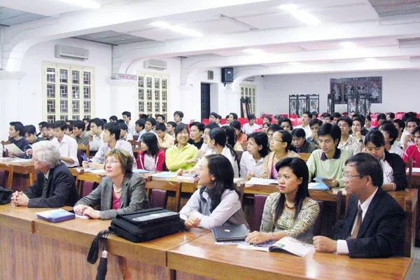 Buổi tiếp Tuỳ viên Đại sứ quán Pháp và giám đốc Chương trình học bổng du học tại Pháp