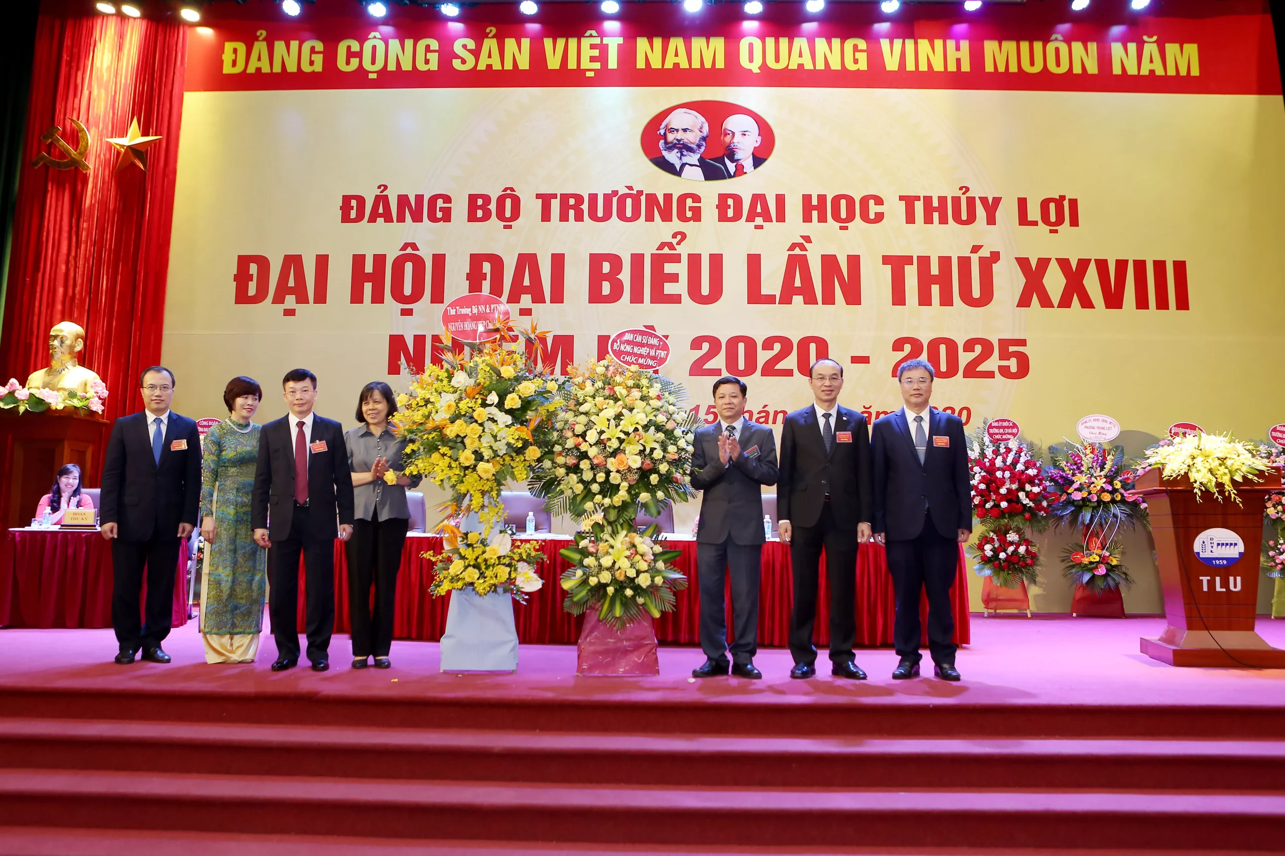Khai mạc phiên chính thức Đại hội đại biểu Đảng bộ Trường Đại học Thủy lợi khóa XXVIII, nhiệm kỳ 2020 – 2025