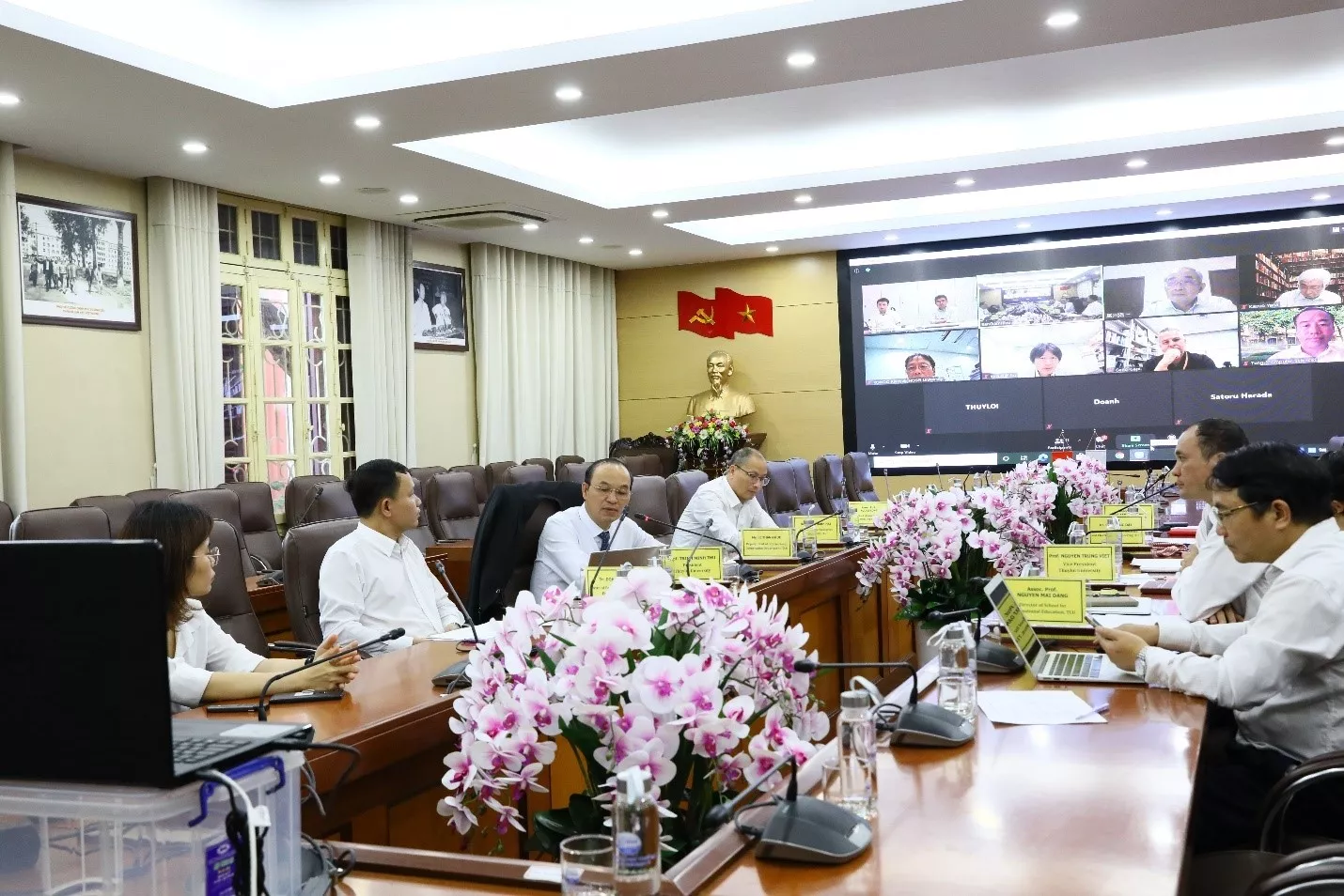 Trường ĐHTL khai thác tiềm năng hợp tác với ĐH Hosei, Nhật Bản trong lĩnh vực Kỹ thuật Robot, Trí tuệ nhân tạo và Điện-điện tử