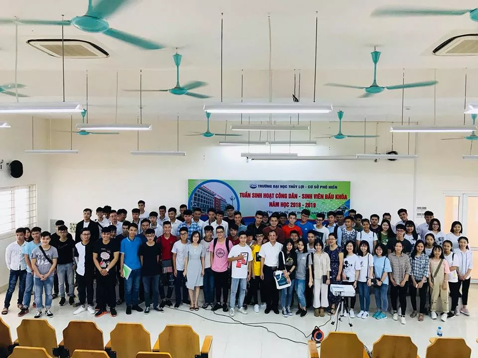 Tân sinh viên K60 với những trải nghiệm học tập rèn luyện mới tại trường đại học
