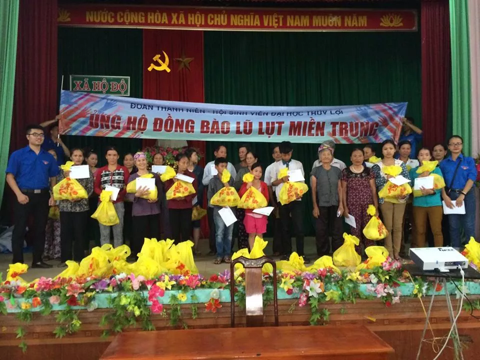 Hành trình vì miền Trung thân yêu của Đoàn thanh niên Trường Đại học Thủy lợi