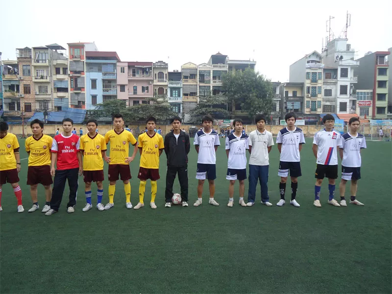 CÙNG HƯỚNG TỚI GIẢI BÓNG  ĐÁ CHÀO TÂN SINH VIÊN K53 NĂM HỌC 2011-2012
