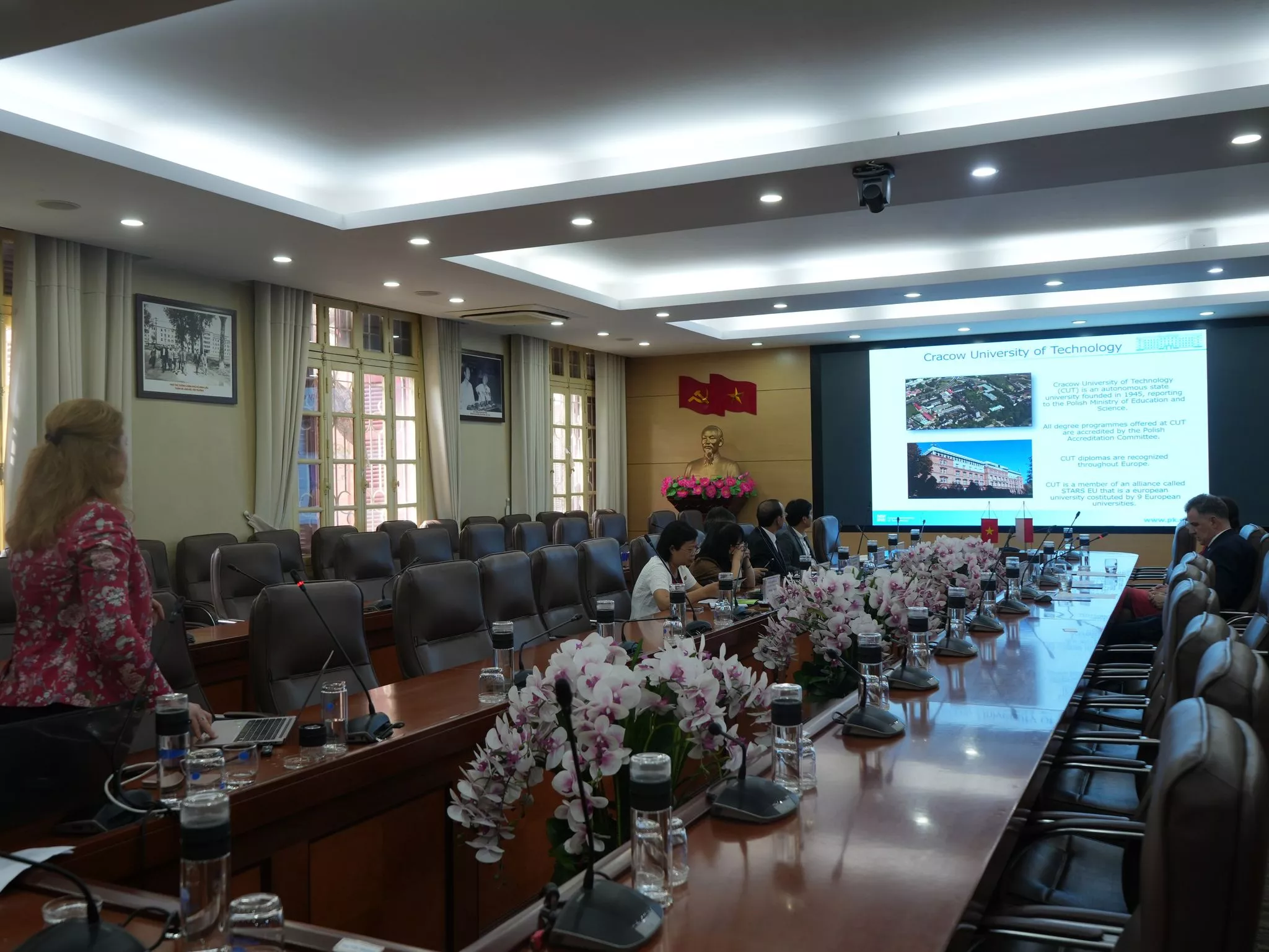 Trường Đại học Thủy lợi đẩy mạnh hợp tác với các trường đối tác tại Châu Âu