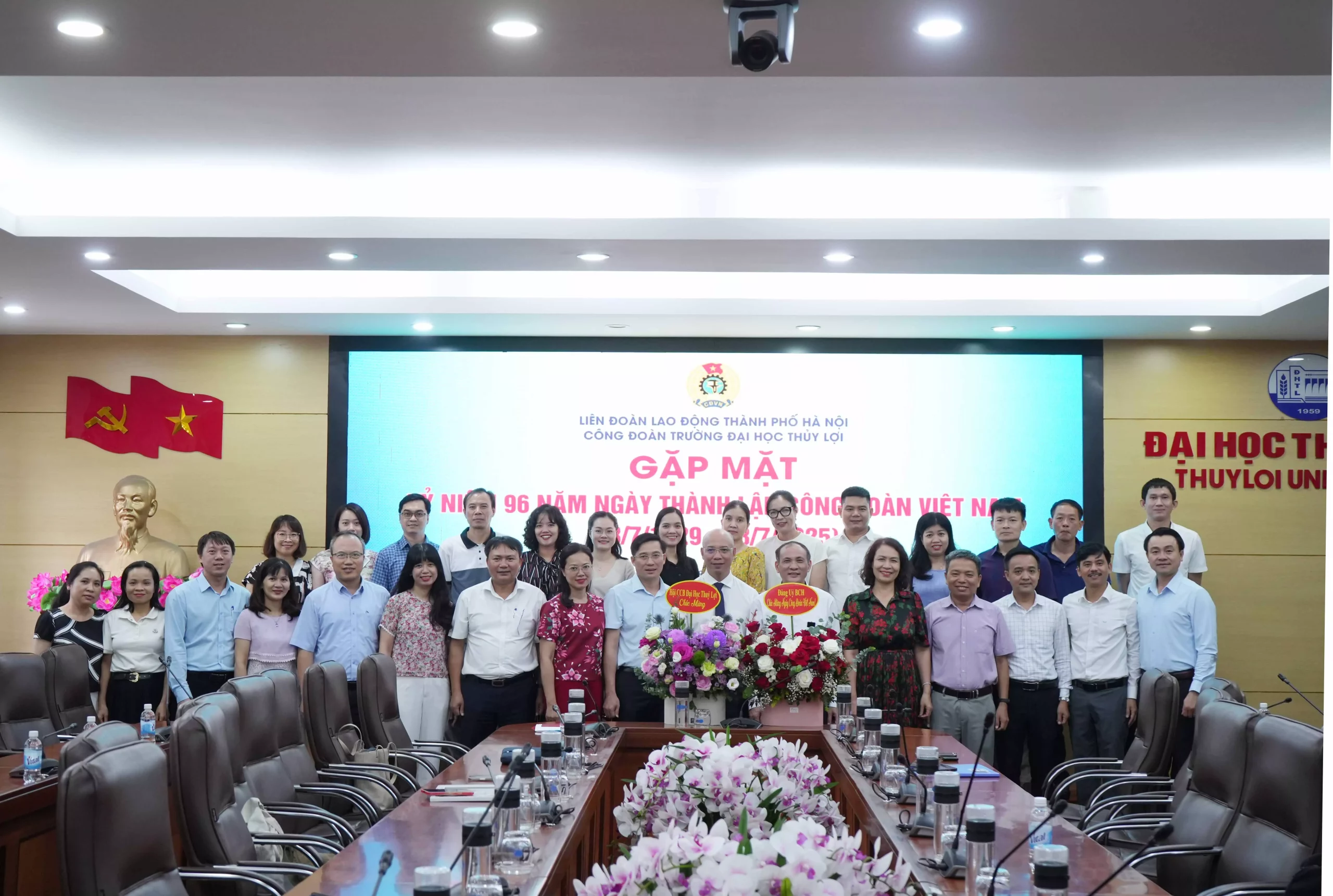 Gặp mặt Kỷ niệm 96 năm Ngày thành lập Công đoàn Việt Nam (28/7/1929 – 28/7/2025)