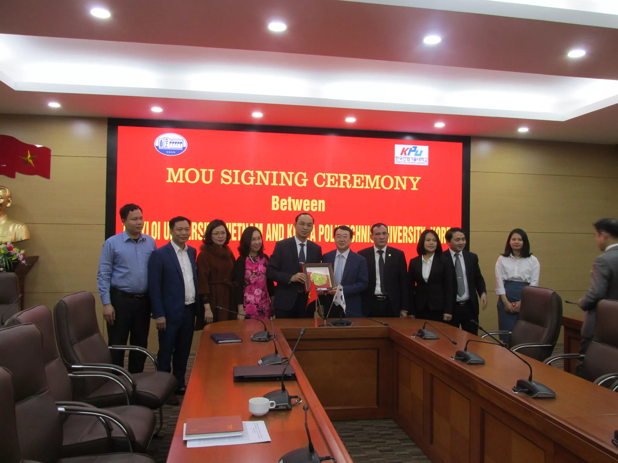 Lễ ký biên bản ghi nhớ (MOU) giữa Trường ĐH Thủy lợi và Trường ĐH Bách khoa Hàn Quốc (KPU)