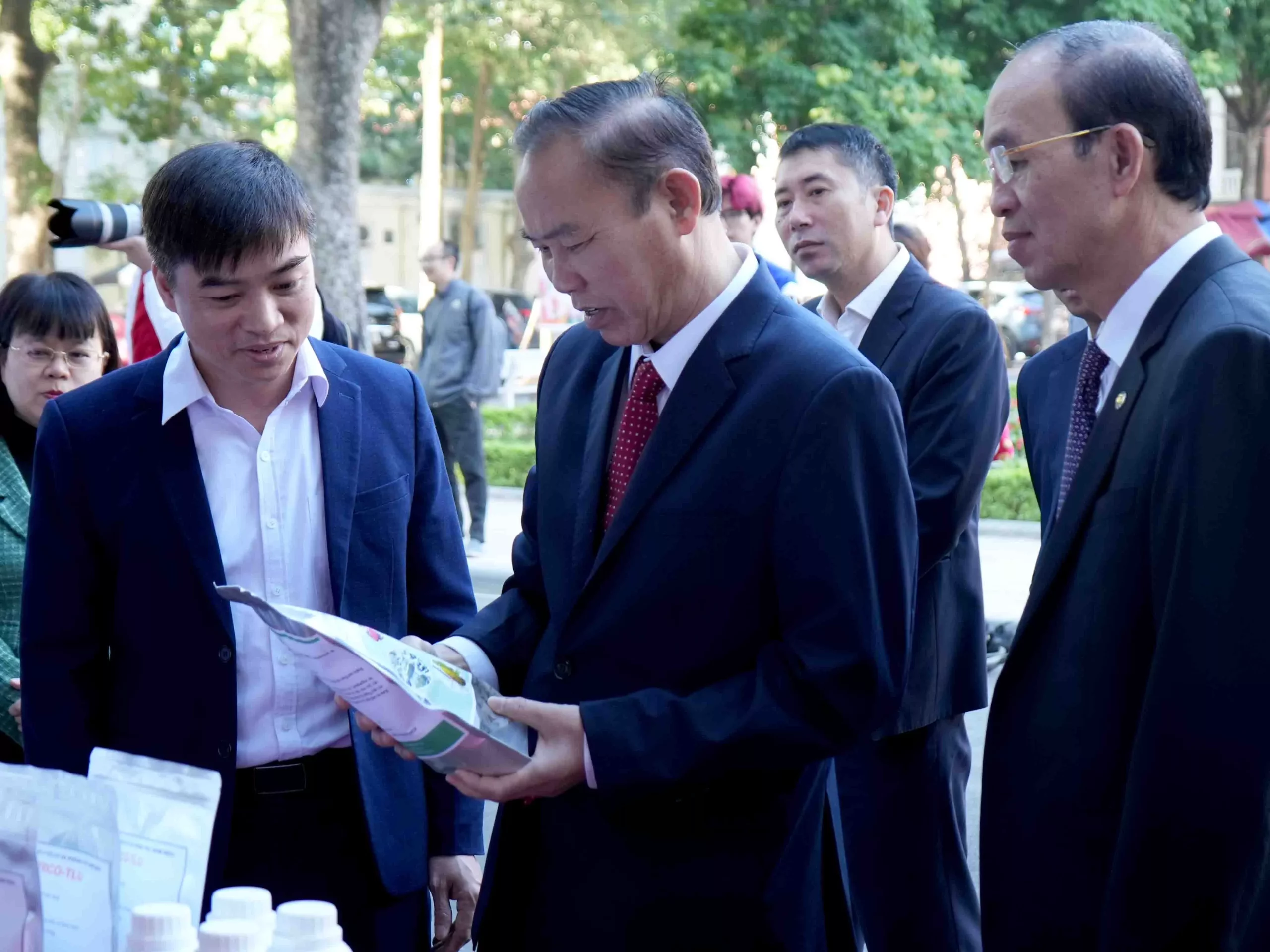 Gần 200 bài báo khoa học được trình bày tại Hội nghị Khoa học thường niên năm 2023