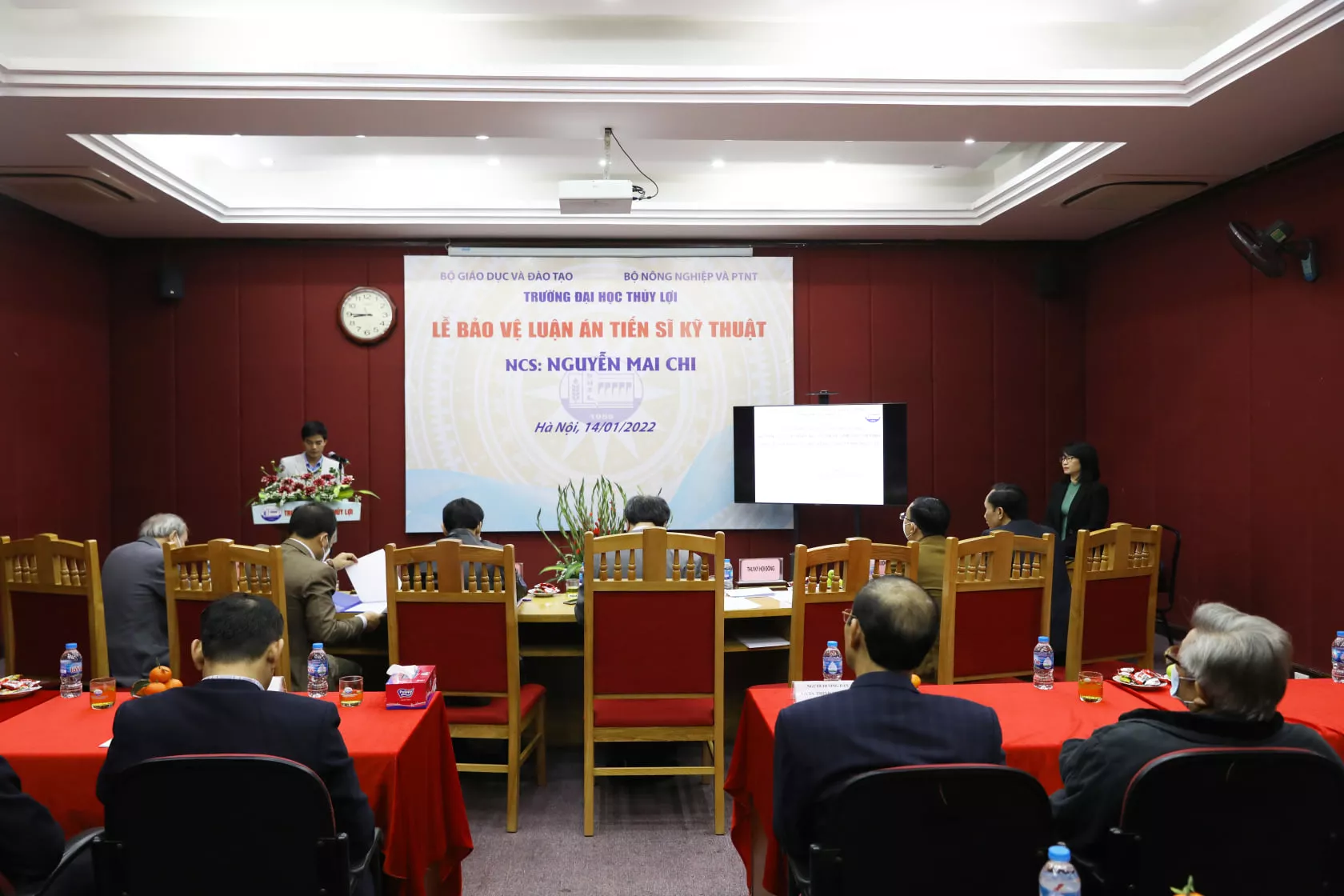NCS Nguyễn Mai Chi bảo vệ luận án tiến sĩ cấp Trường