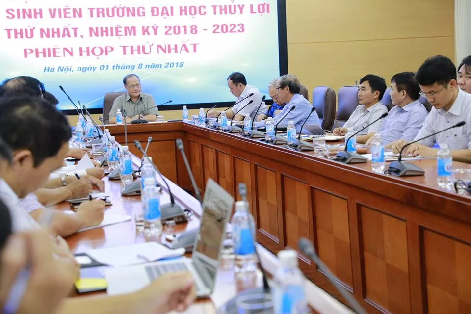 Hội Cựu sinh viên Trường Đại học Thủy lợi họp phiên thứ nhất