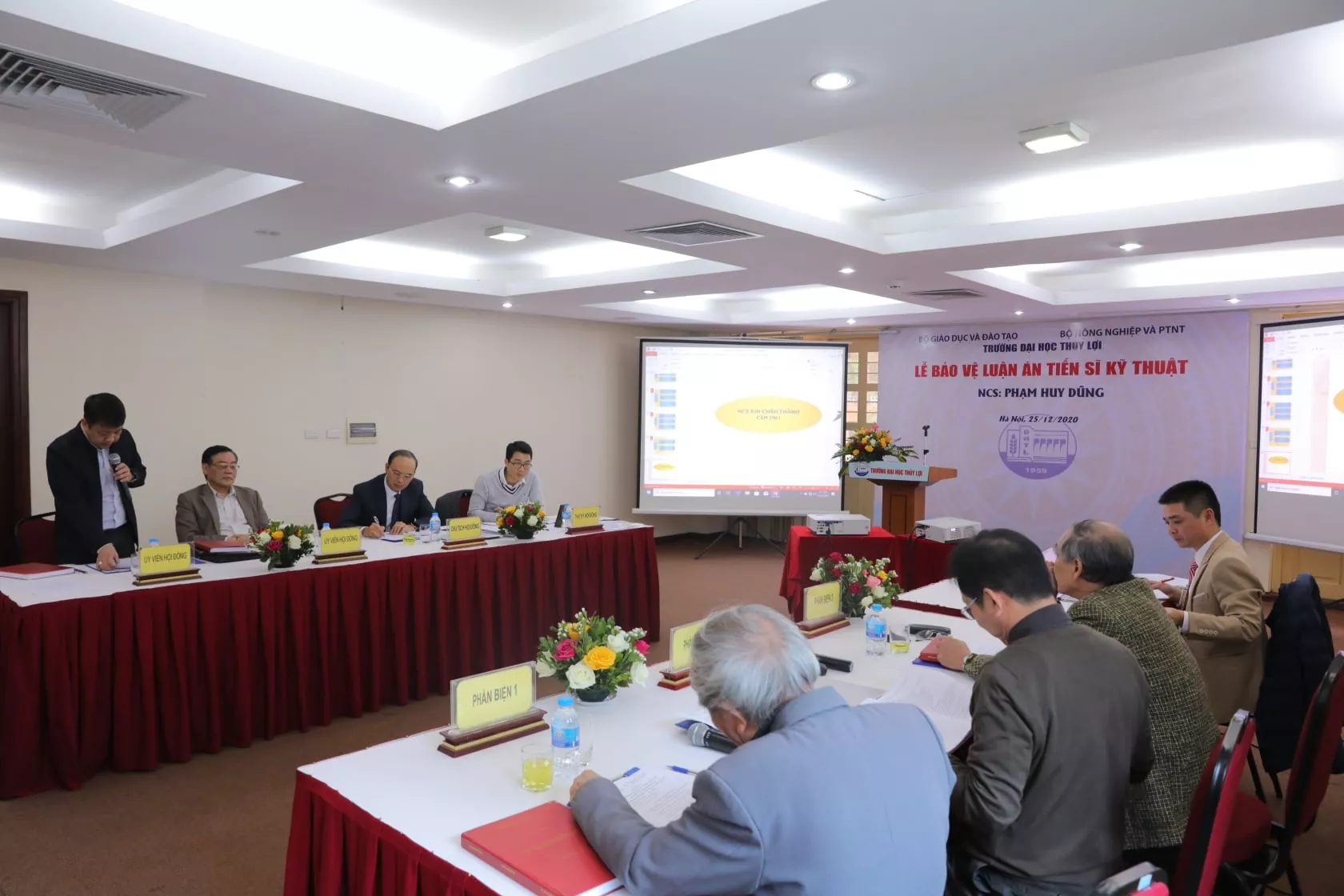 NCS Phạm Huy Dũng bảo vệ luận án tiến sĩ kỹ thuật tại Trường Đại học Thủy lợi