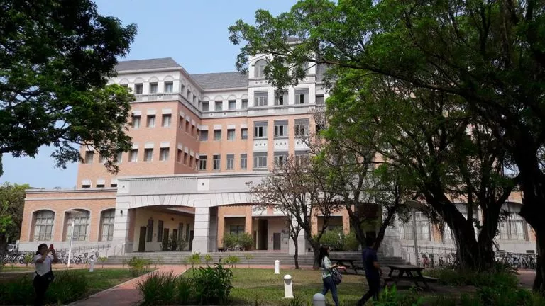Thông báo Học bổng Thạc sỹ, Tiến sỹ tại Đại học Quốc gia Formosa, Đài Loan năm 2021