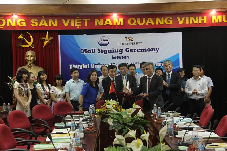 Lễ ký kết Biên bản ghi nhớ giữa ĐH Gifu Nhật Bản và Trường ĐHTL