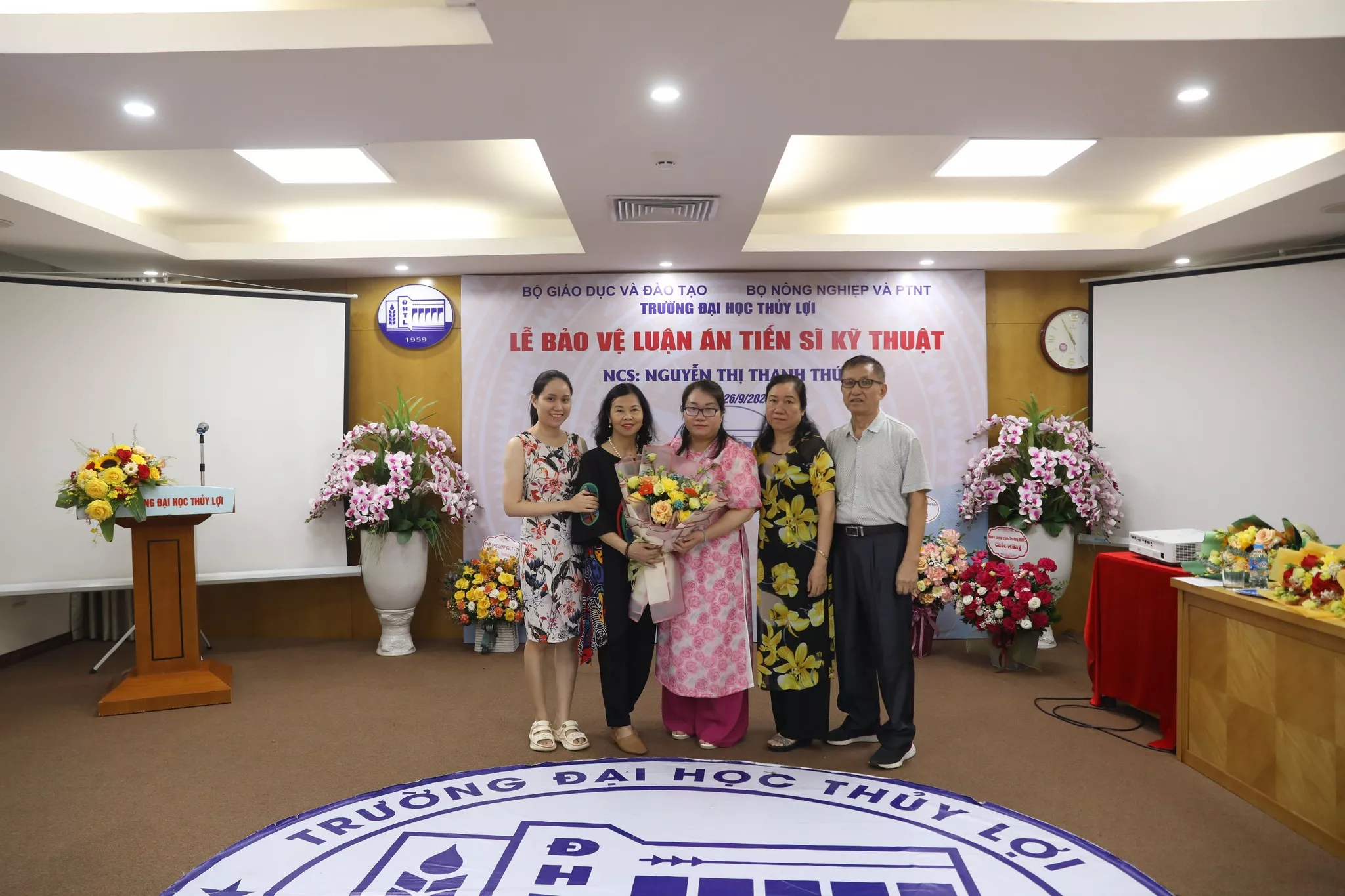 Nghiên cứu tối ưu tiết diện khung thép sử dụng phân tích trực tiếp kết hợp kỹ thuật học máy