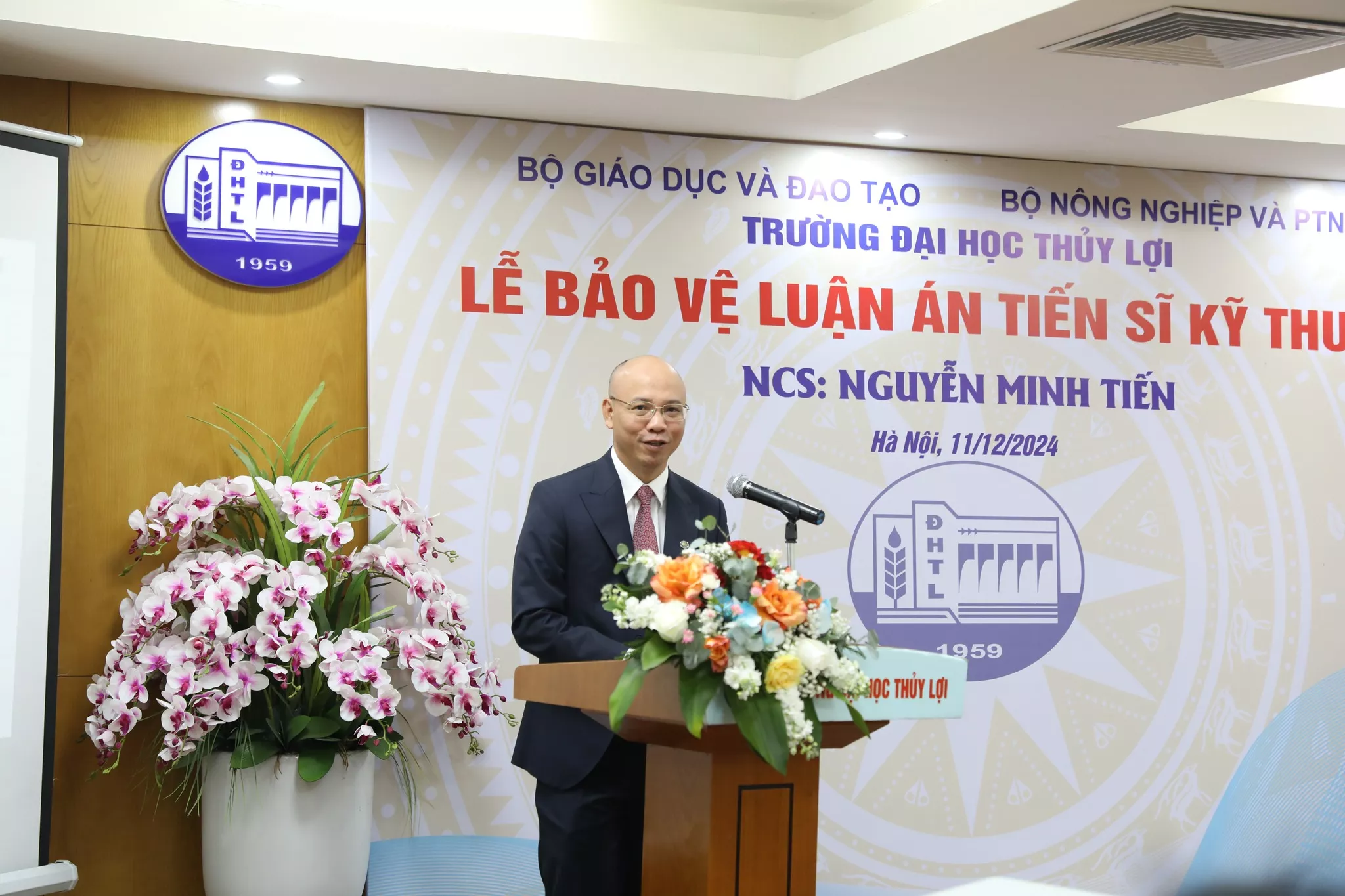 NCS Nguyễn Minh Tiến bảo vệ luận án tiến sĩ tại Trường Đại học Thủy lợi