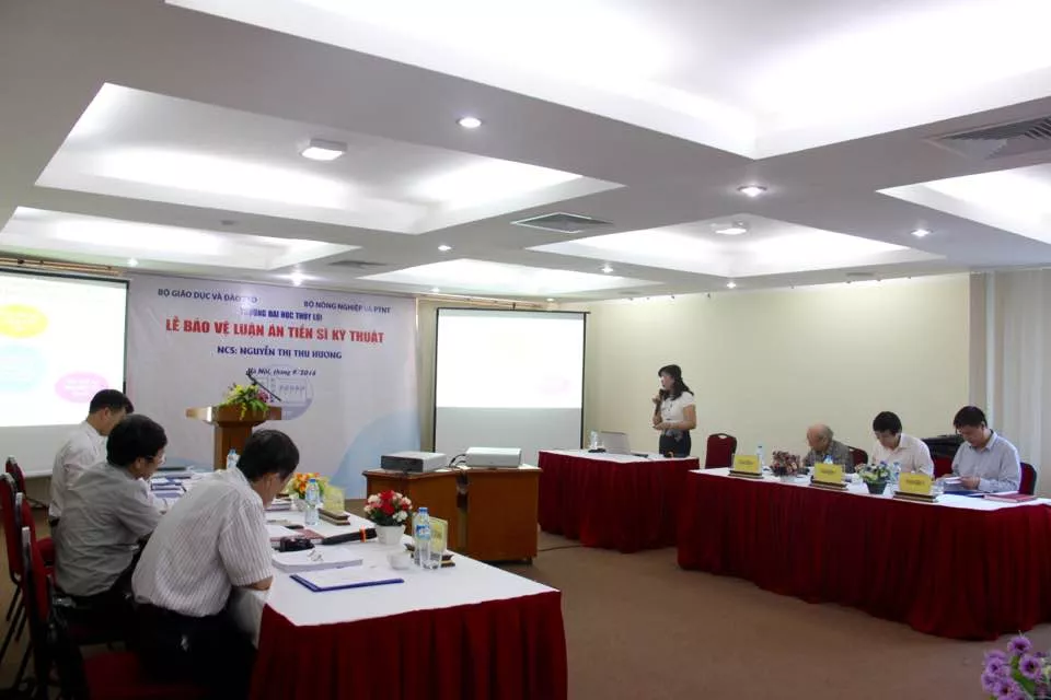 NCS Nguyễn Thị Thu Hương bảo vệ luận án tiến sĩ cấp trường