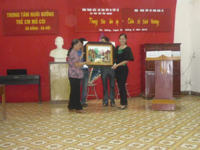 Trung thu ấm áp – Chia sẻ tình thương