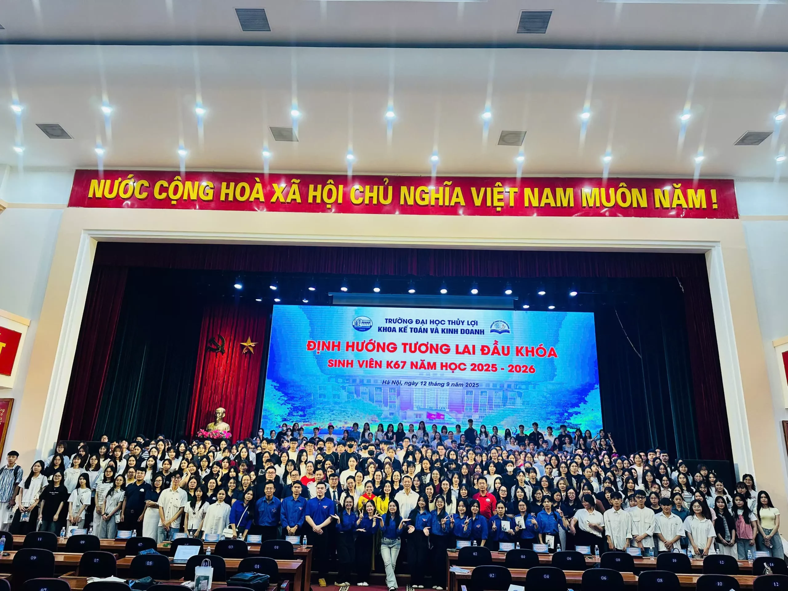 Trường Đại học Thủy lợi tổ chức Tuần định hướng tương lai dành cho sinh viên khóa 67