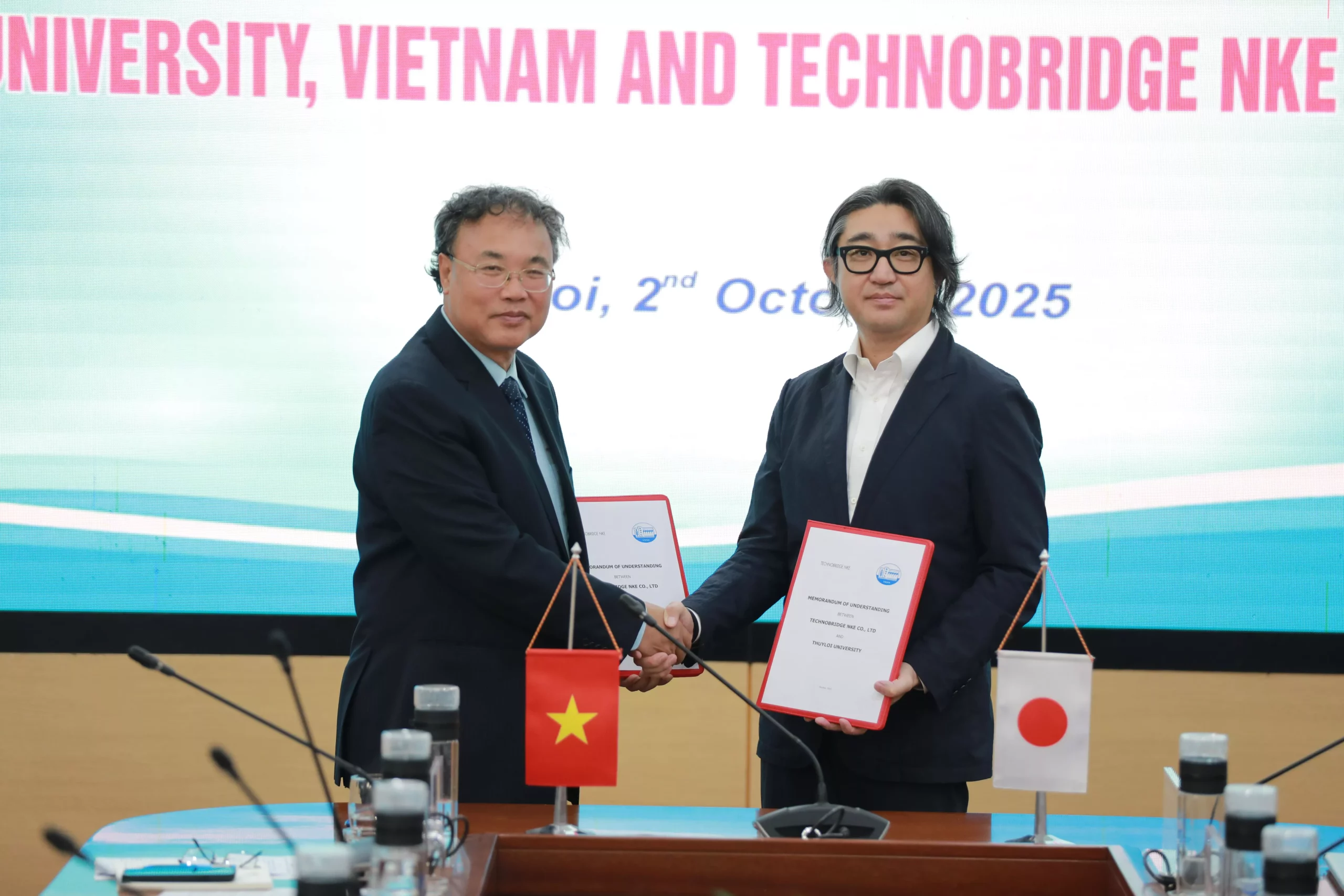 Trường Đại học Thủy lợi ký kết Biên bản ghi nhớ hợp tác với Công ty Technobridge NKE (Nhật Bản)