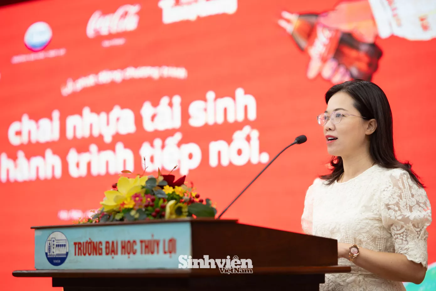 Trường Đại học Thuỷ lợi lan toả tinh thần sống xanh cùng chiến dịch ‘Chai nhựa tái sinh, hành trình tiếp nối’