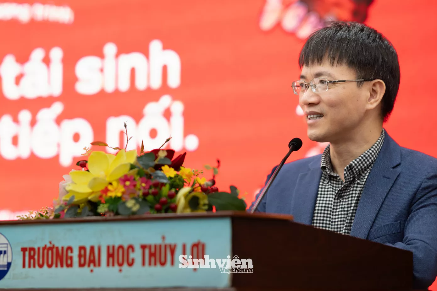 Trường Đại học Thuỷ lợi lan toả tinh thần sống xanh cùng chiến dịch ‘Chai nhựa tái sinh, hành trình tiếp nối’