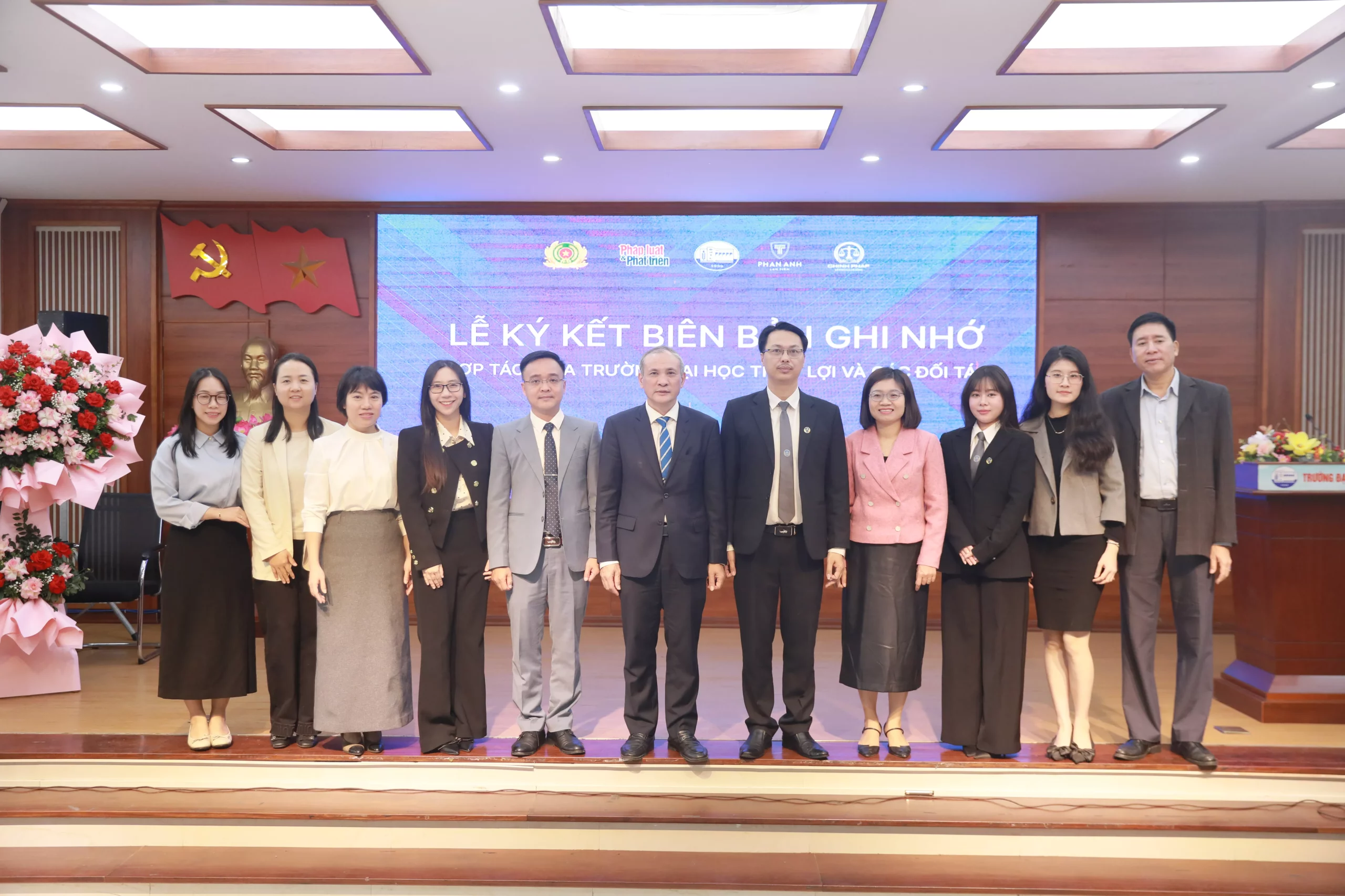 Trường Đại học Thủy lợi: Đẩy mạnh hợp tác đào tạo Luật gắn với thực tiễn và trách nhiệm xã hội