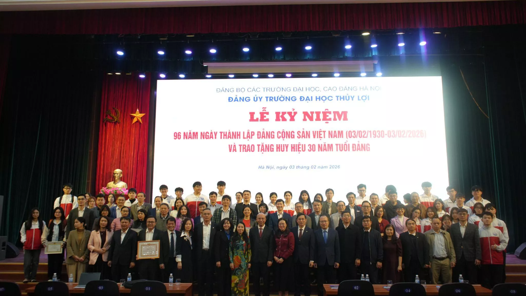 Khơi dậy khát vọng cống hiến, quyết tâm bứt phá trong kỷ nguyên mới