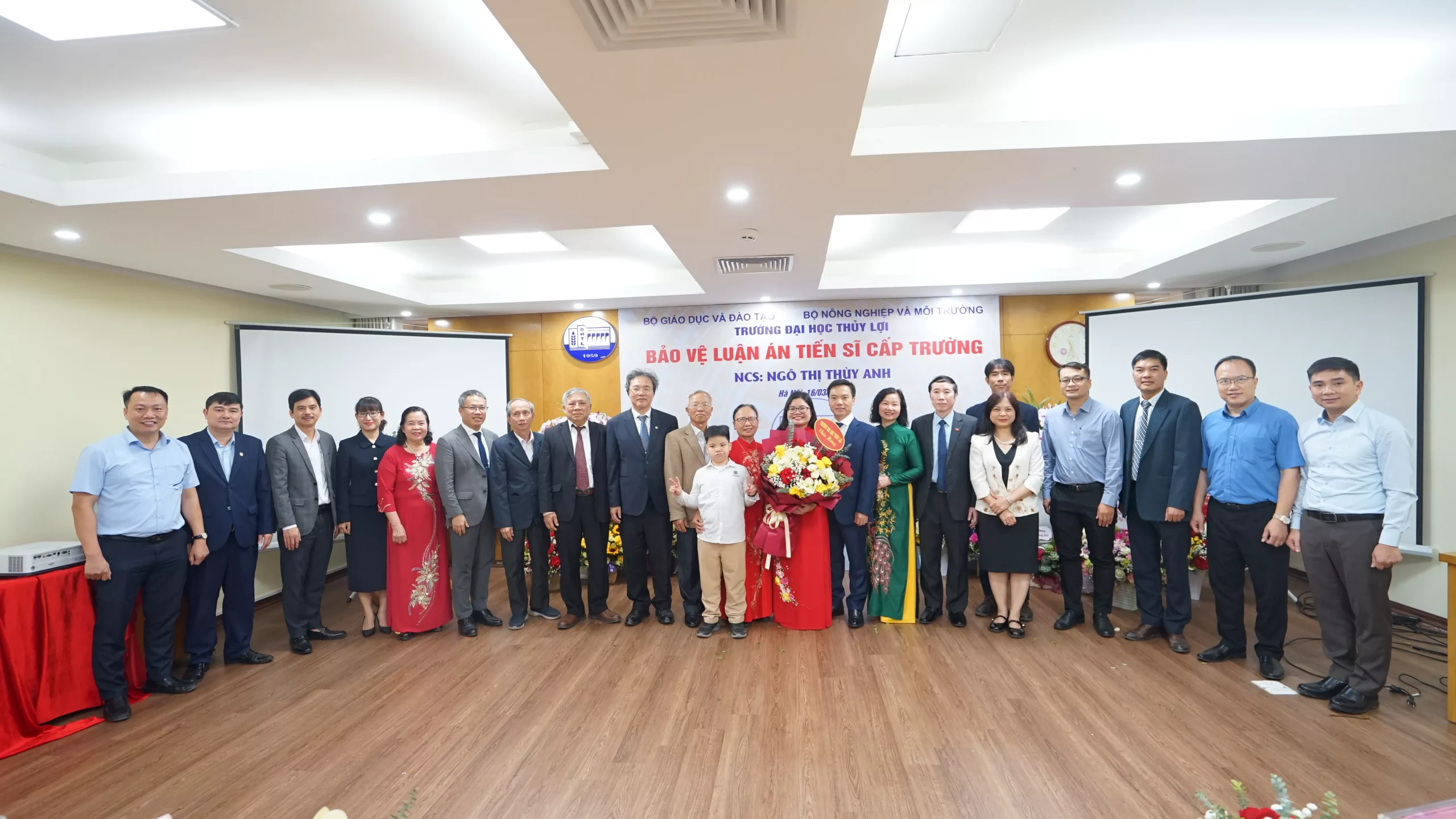 Nghiên cứu giải pháp hàng rào gỗ giảm sóng phục vụ phát triển rừng ngập mặn bảo vệ bờ biển