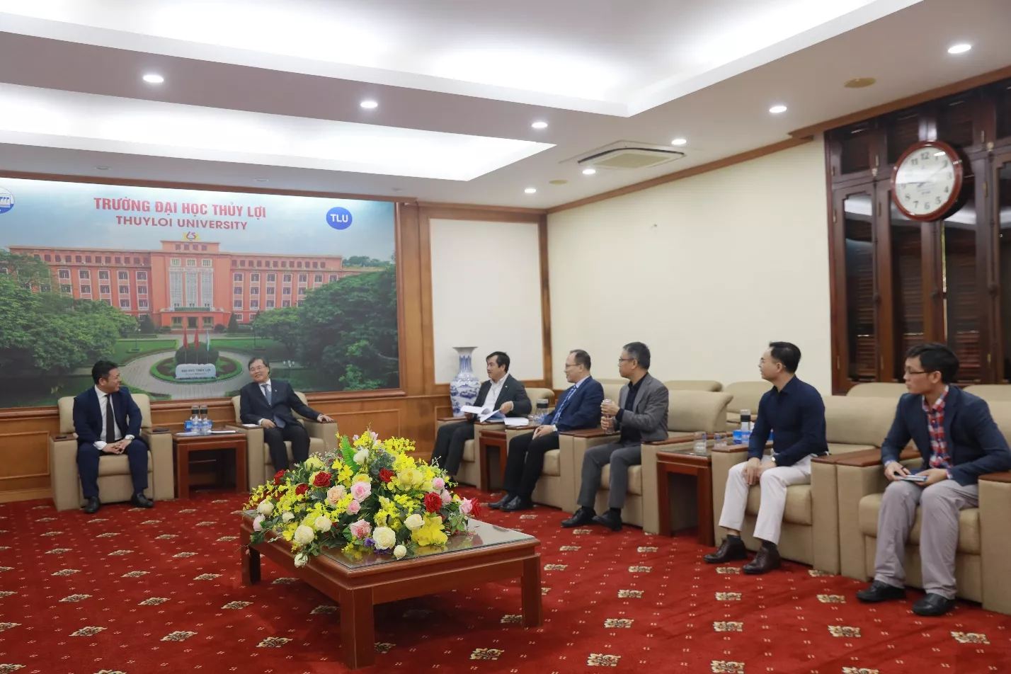 Tăng cường hợp tác đào tạo, mở rộng cơ hội việc làm quốc tế cho sinh viên Khoa Công trình
