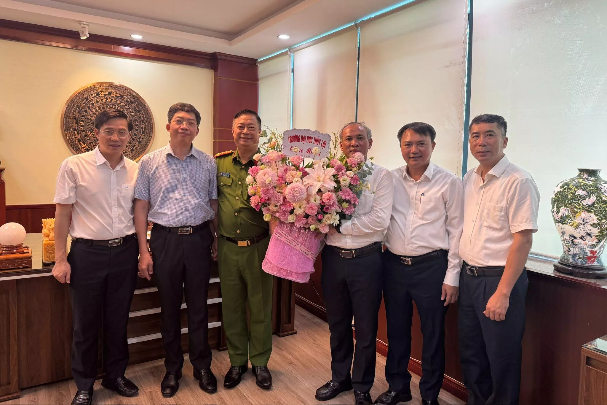 Tăng cường kết nối cựu sinh viên, lan tỏa giá trị Đại học Thủy lợi tại Điện Biên