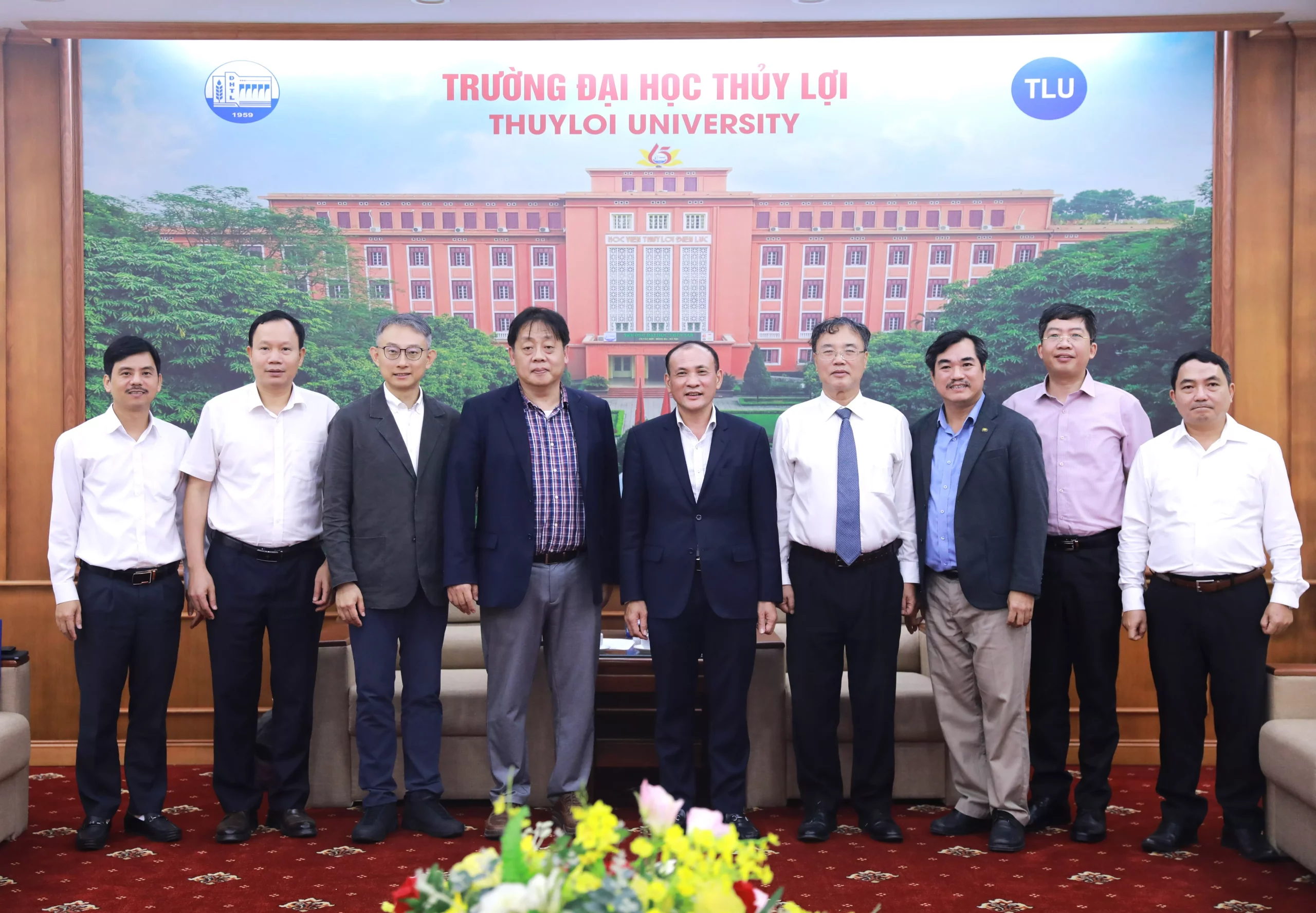 Thuyloi University strengthens cooperation in education and academic exchange with Chinese Culture University