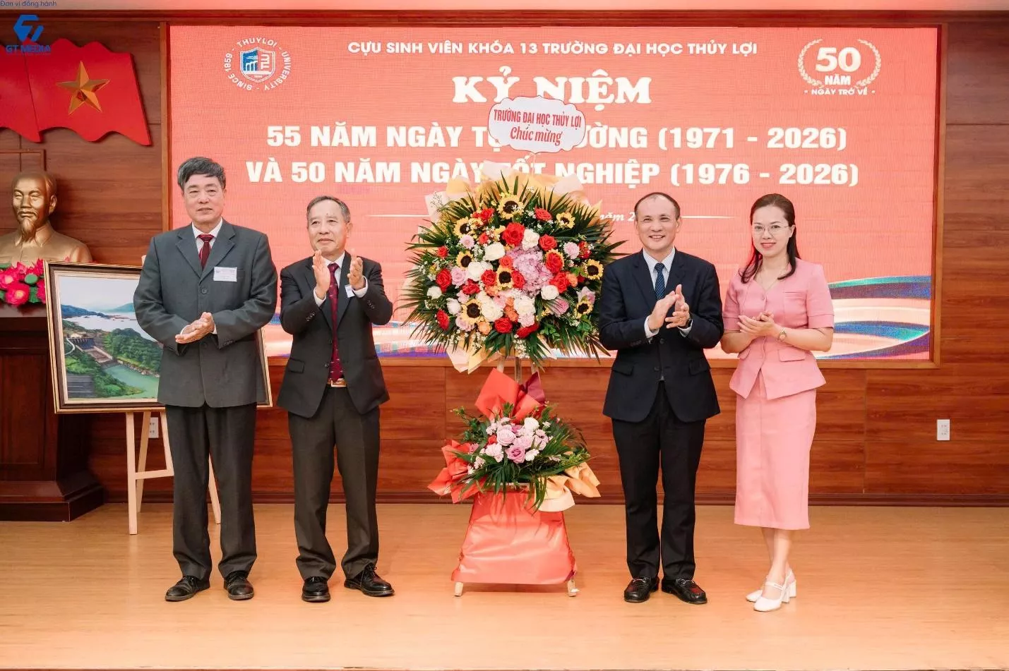 50 năm trở về – vẹn nguyên nghĩa tình của cựu sinh viên khóa 13 Trường Đại học Thủy lợi