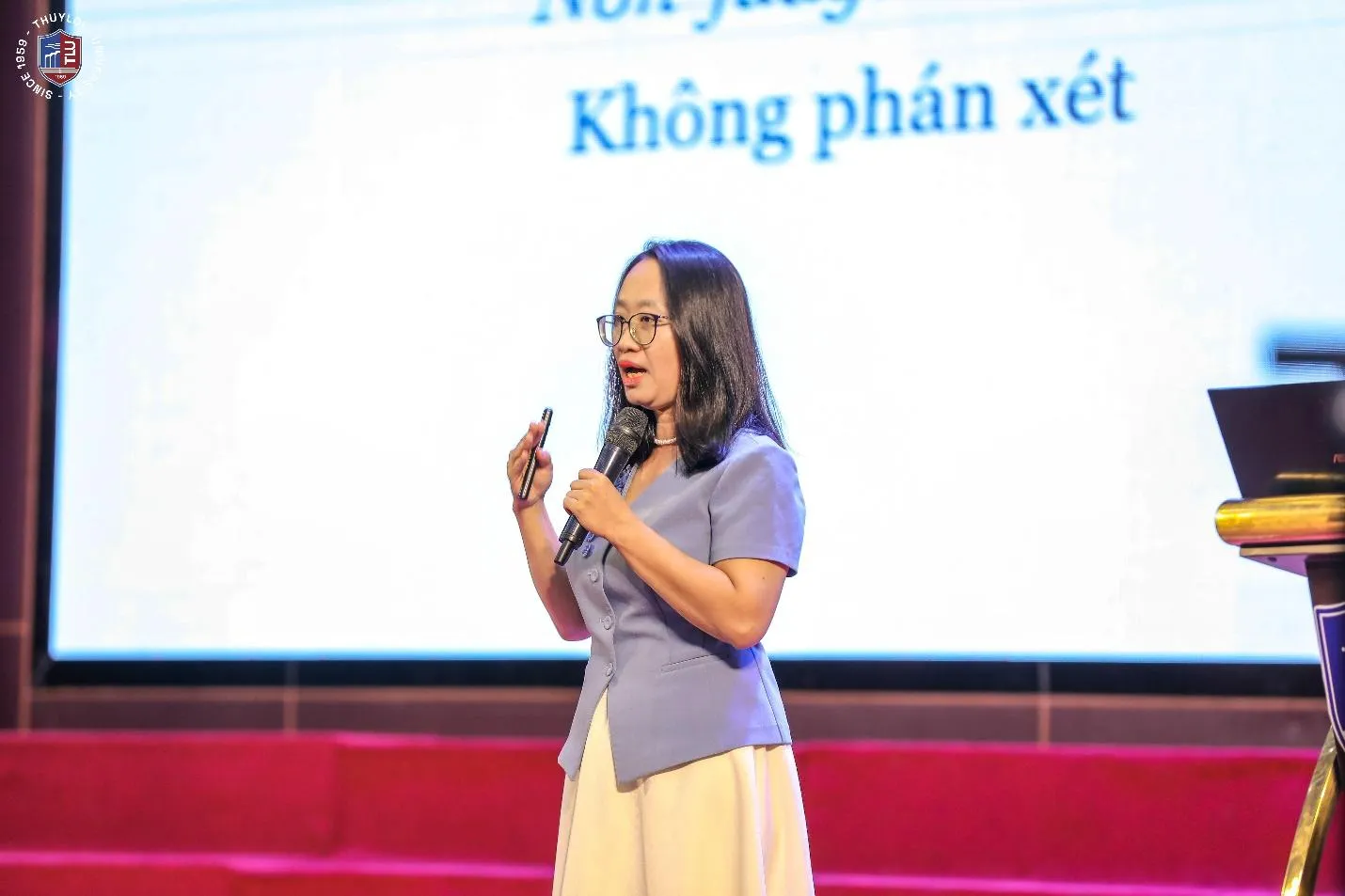 Đổi mới công tác sinh viên từ những vấn đề thực tiễn