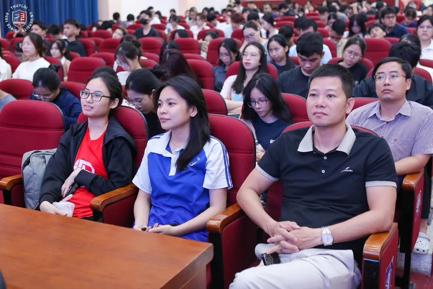 Đổi mới công tác sinh viên từ những vấn đề thực tiễn